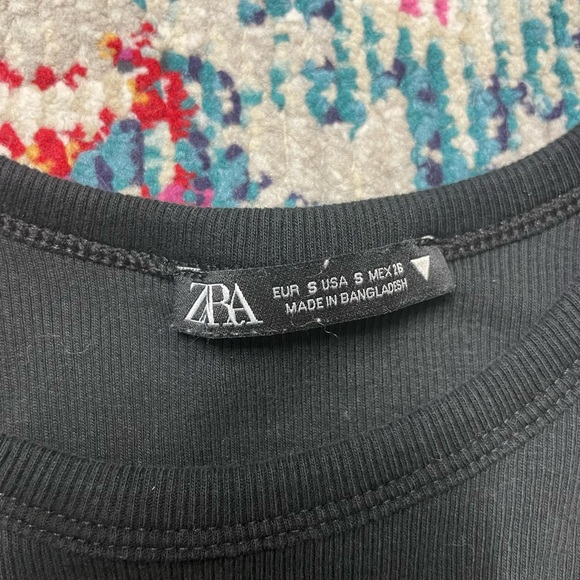 Black Zara High Neck Tank - Picture 3 of 3